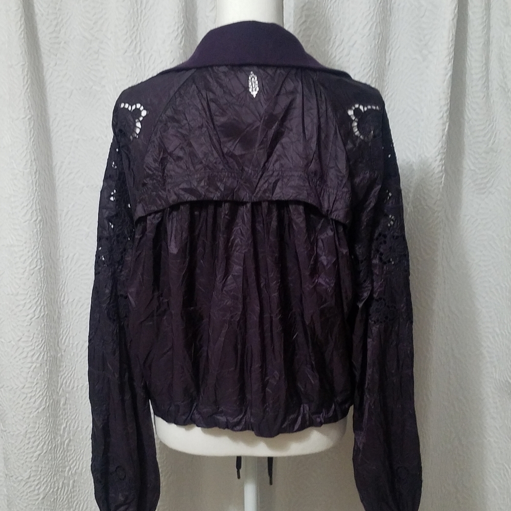 🌷Free People Eyelet Embroidered Nylon Jacket - Picture 5 of 13